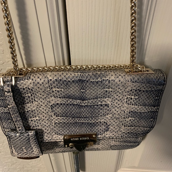 Authentic HENRI BENDEL versatile handbag... - Picture 4 of 7